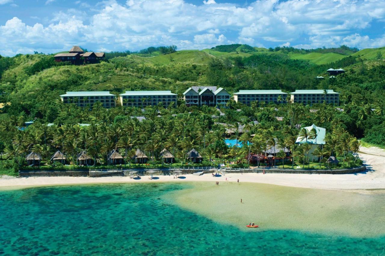 Outrigger Fiji Beach Resort Korotogo Luaran gambar The resort