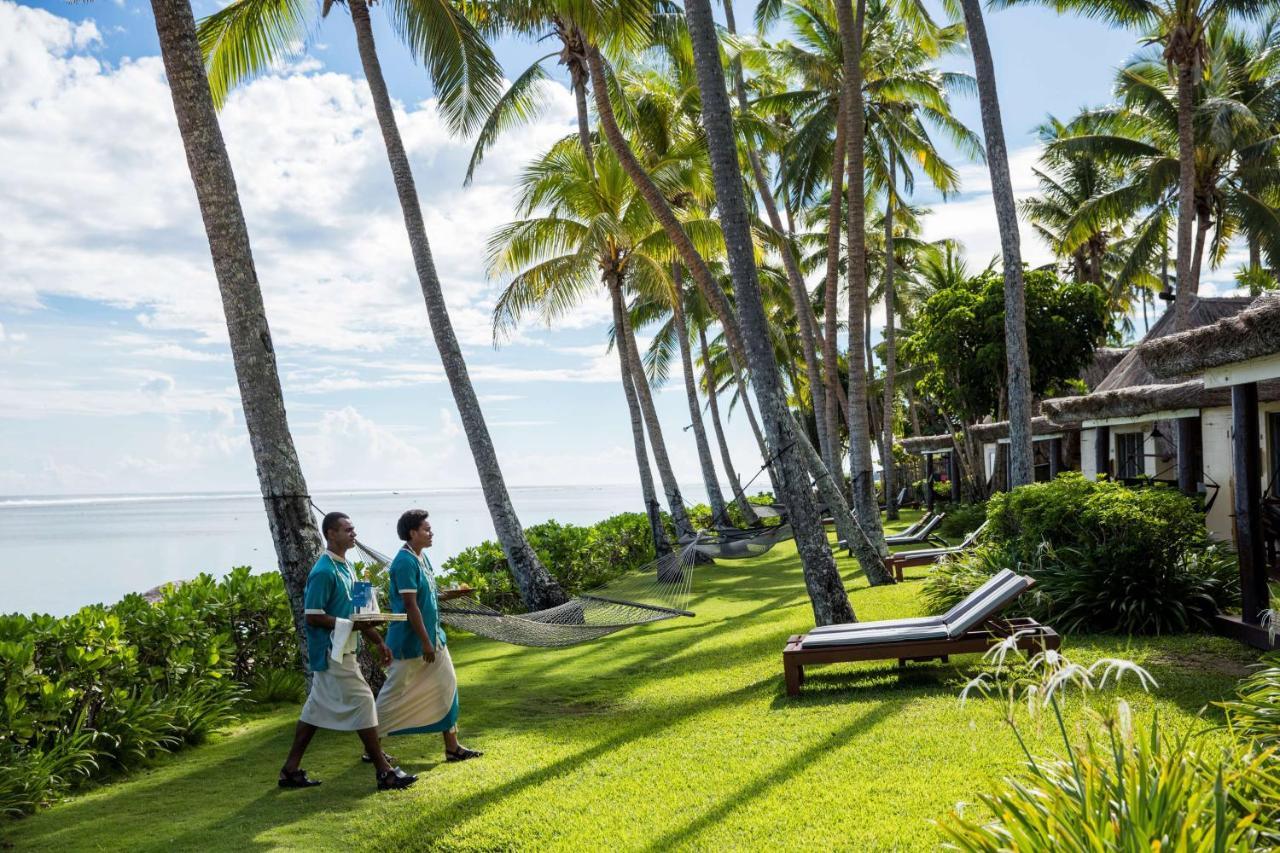 Outrigger Fiji Beach Resort Korotogo Luaran gambar The resort's beachfront